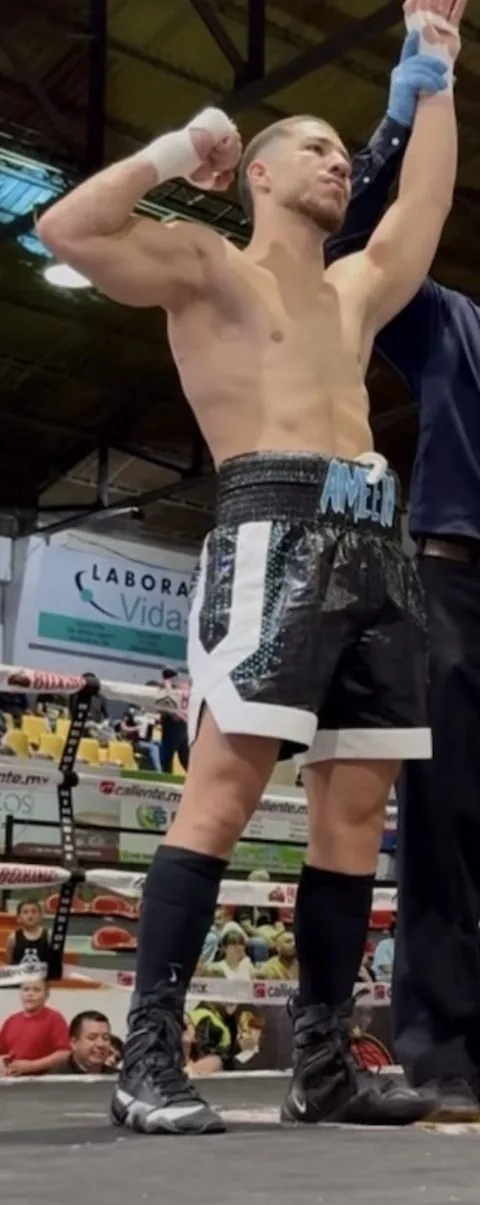Amin Younis, professional boxer trained by Johar Lashin